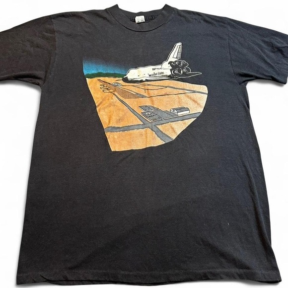 Vintage NASA space shuttle single stitch T-shirt size XL measurements 22 x 29.5 - Picture 1 of 5
